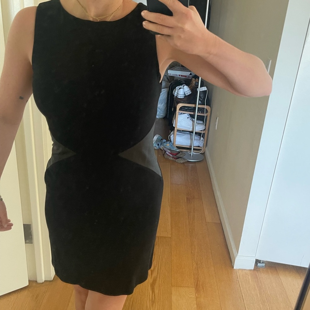 Alice and Olivia - Black cotton body con dress with leather accents
